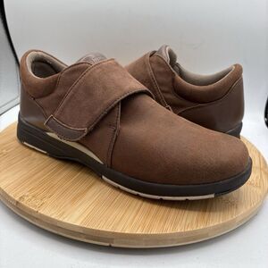 Drew Women's Moonwalk Adjustable Strap Stretch Upper Comfortable Walking Shoe 9M